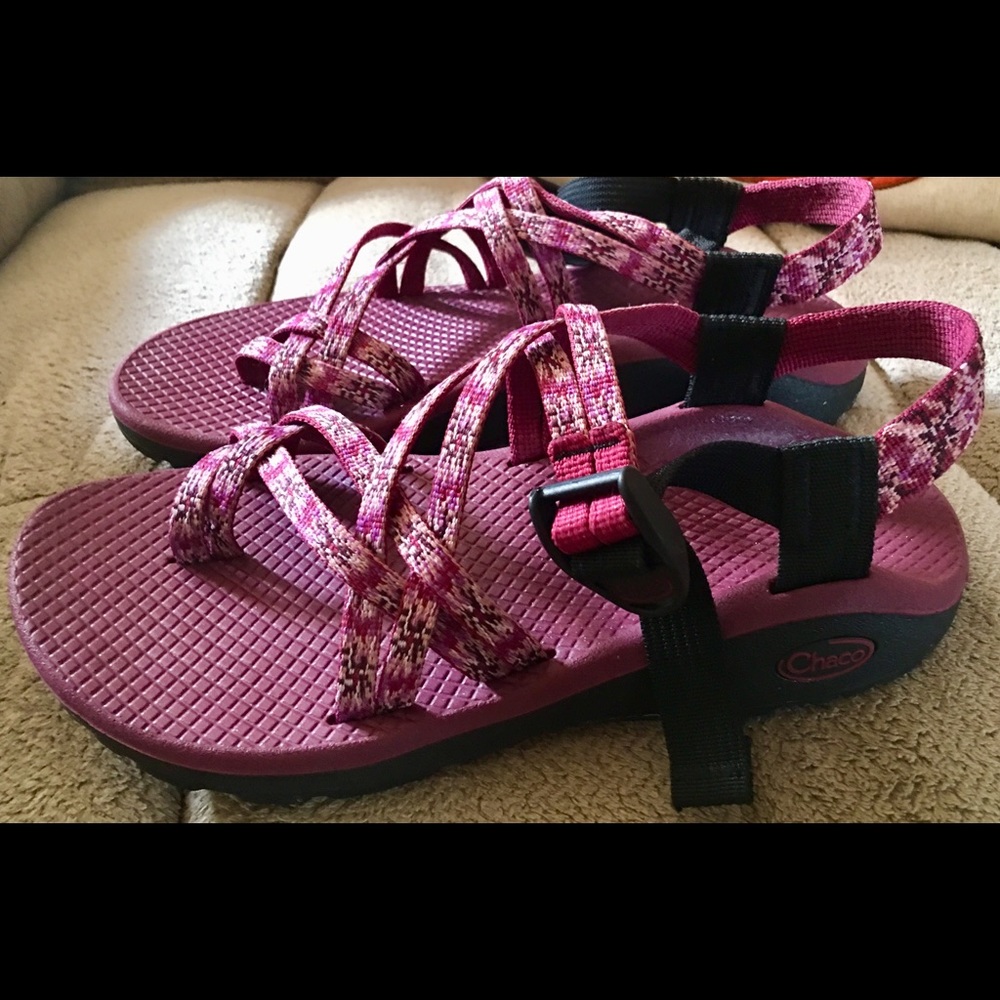 Women Chacos’